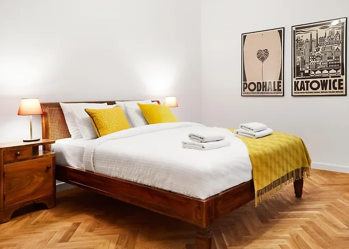 Househost :Starowislna 66/9 Street